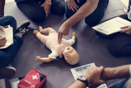 EHBO en Attest Levensreddend Handelen (verkort) voor kinderbegeleiders baby’s en peuters