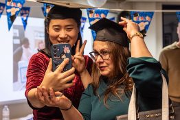 De kracht van het volwassenenonderwijs: 170 cursisten die afstuderen = 170 nieuwe kansen 